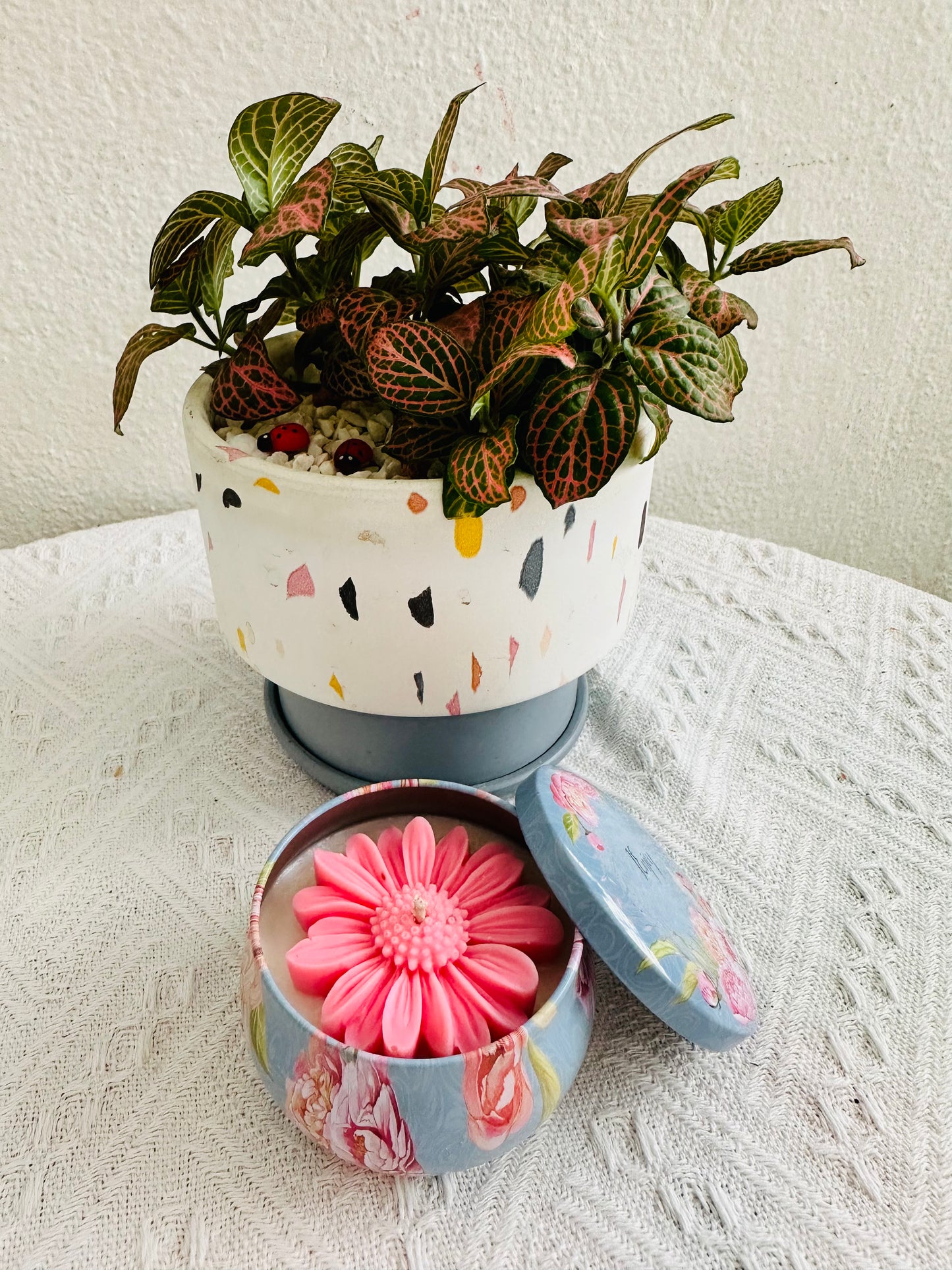 Flower Tin Candle