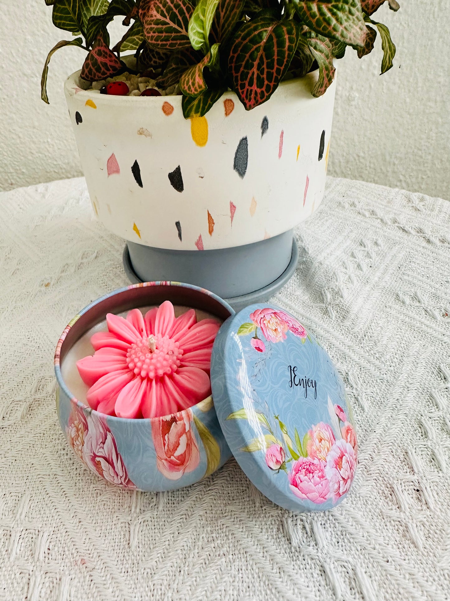 Flower Tin Candle