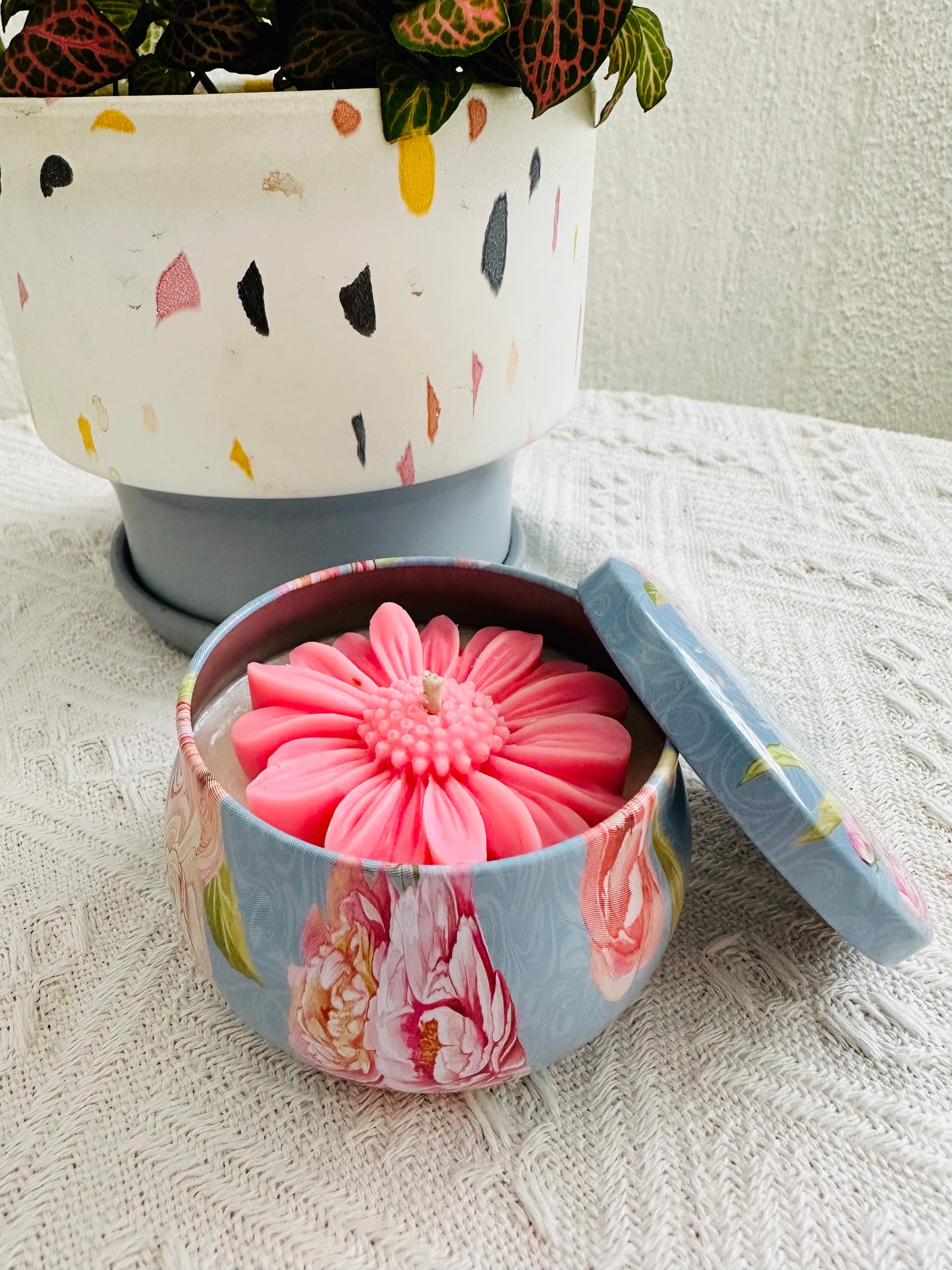 Flower Tin Candle